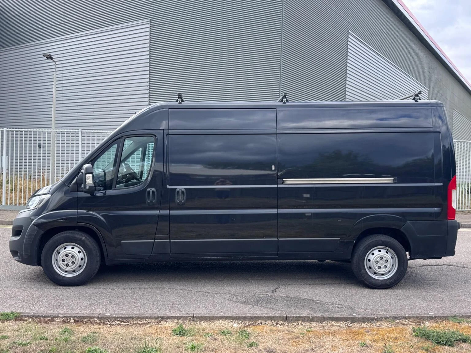 2022 Citroen Relay High Roof Panel Van — side view