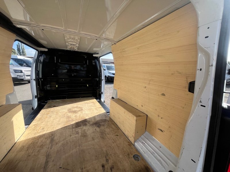 2023 Citroen Dispatch Panel Van — photo 3 of 15