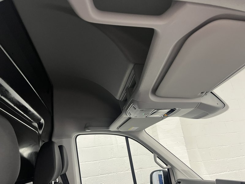 2024 Volkswagen Crafter High Roof Panel Van — photo 2 of 23