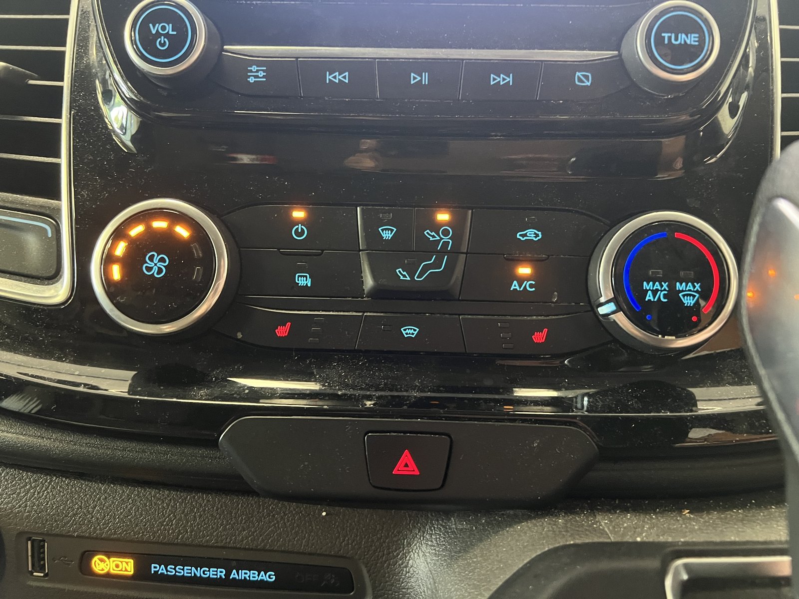2020 Ford Transit Custom Panel Van — photo 2 of 2