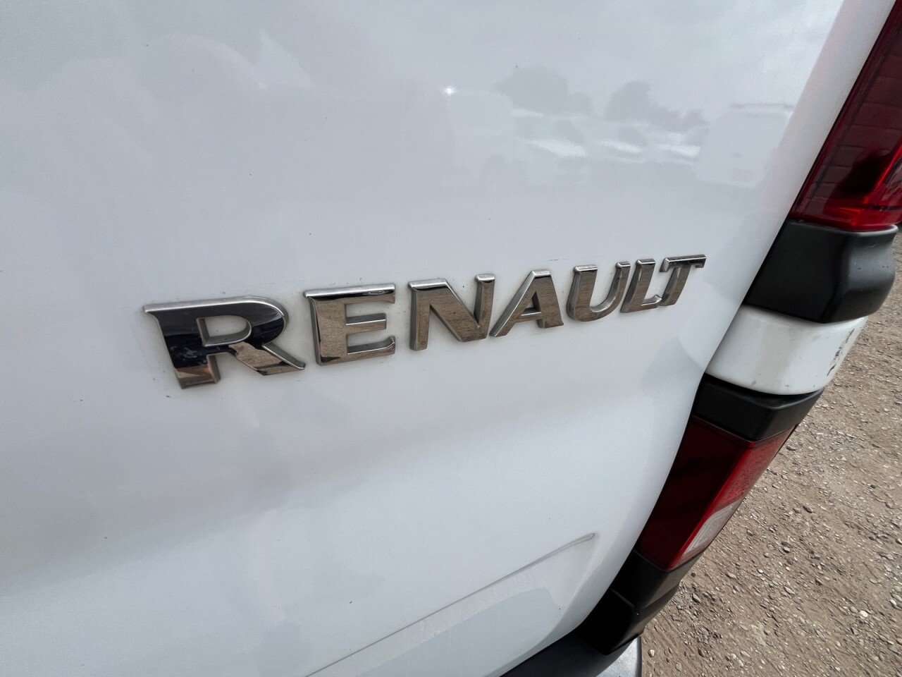 2023 Renault Trafic Panel Van — photo 15 of 15