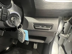 2024 Renault Trafic Panel Van — cab interior