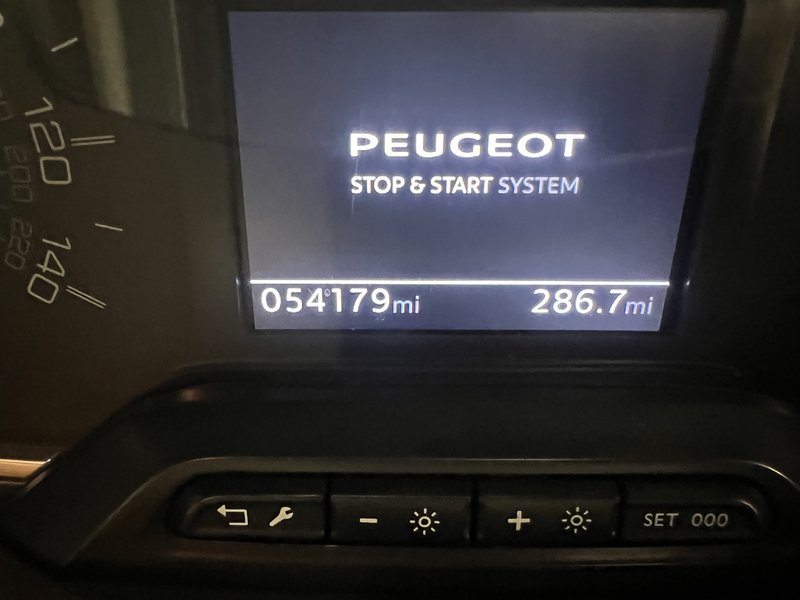 2023 Peugeot Partner Panel Van — photo 2 of 20