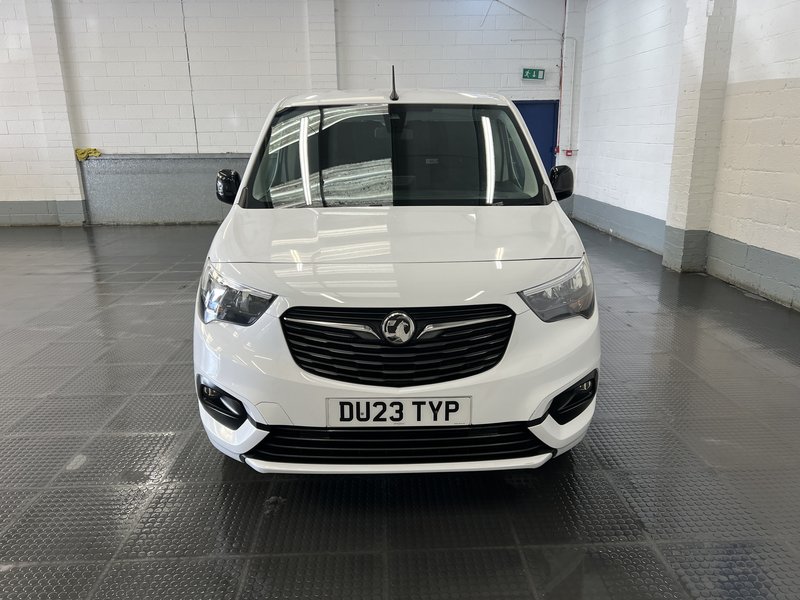 2023 Vauxhall Combo Panel Van — photo 2 of 18