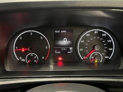 2022 Volkswagen Caddy Panel Van — cab interior