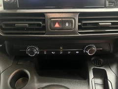 2023 Vauxhall Combo Panel Van — cab interior