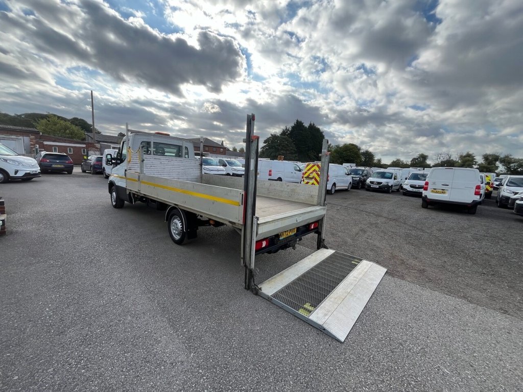 2023 Iveco Daily Dropside Van — rear three-quarter view
