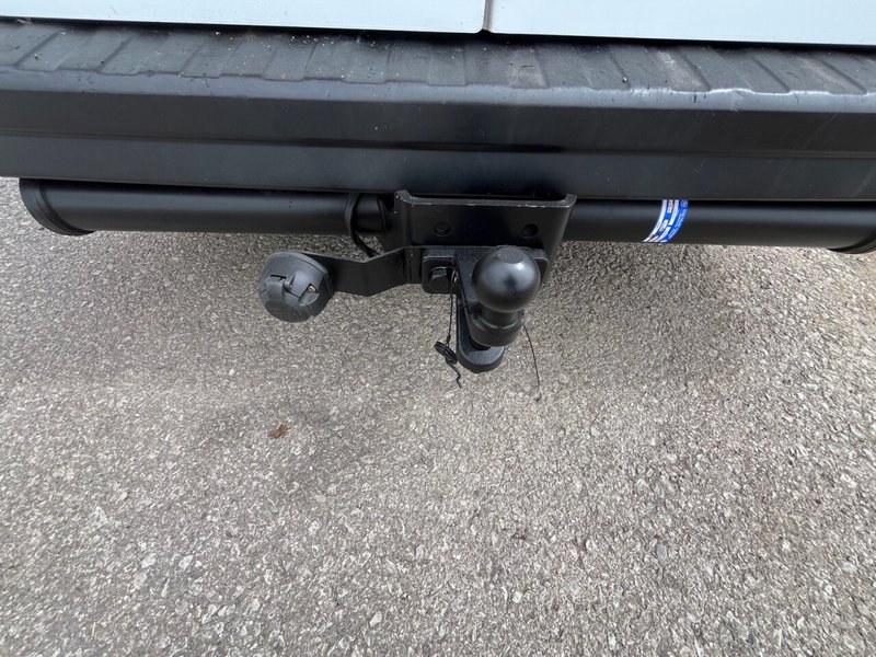 2023 Renault Trafic Panel Van — photo 3 of 15