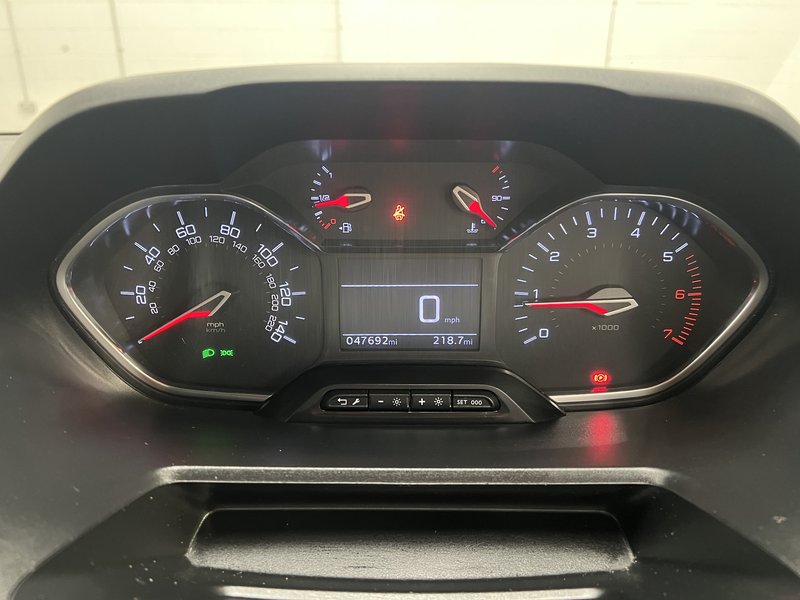 2023 Peugeot Partner Panel Van — photo 3 of 21