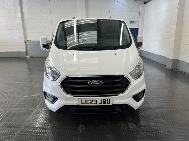 2023 Ford Transit Custom Panel Van — photo 2 of 18