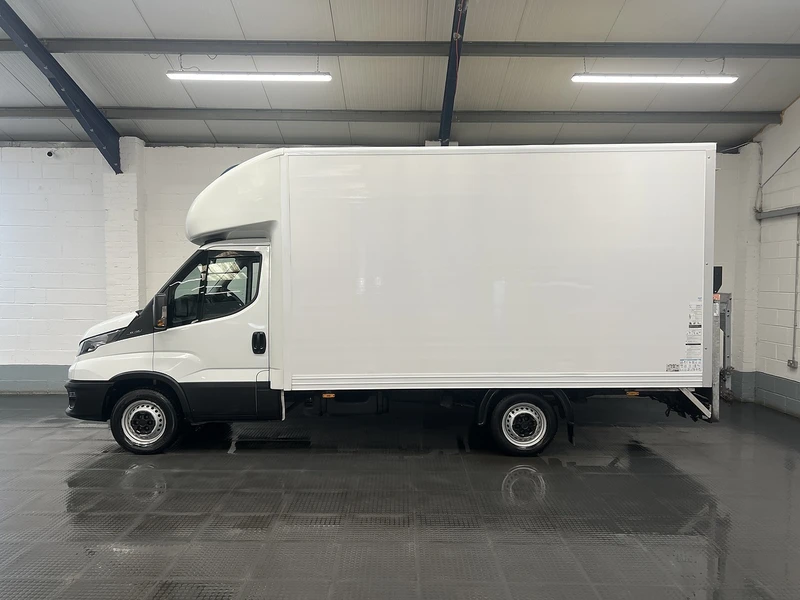 2022 Iveco Daily Luton Box Van