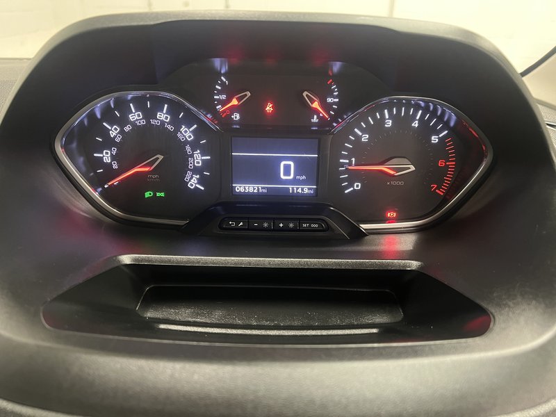 2023 Peugeot Partner Panel Van — photo 3 of 18