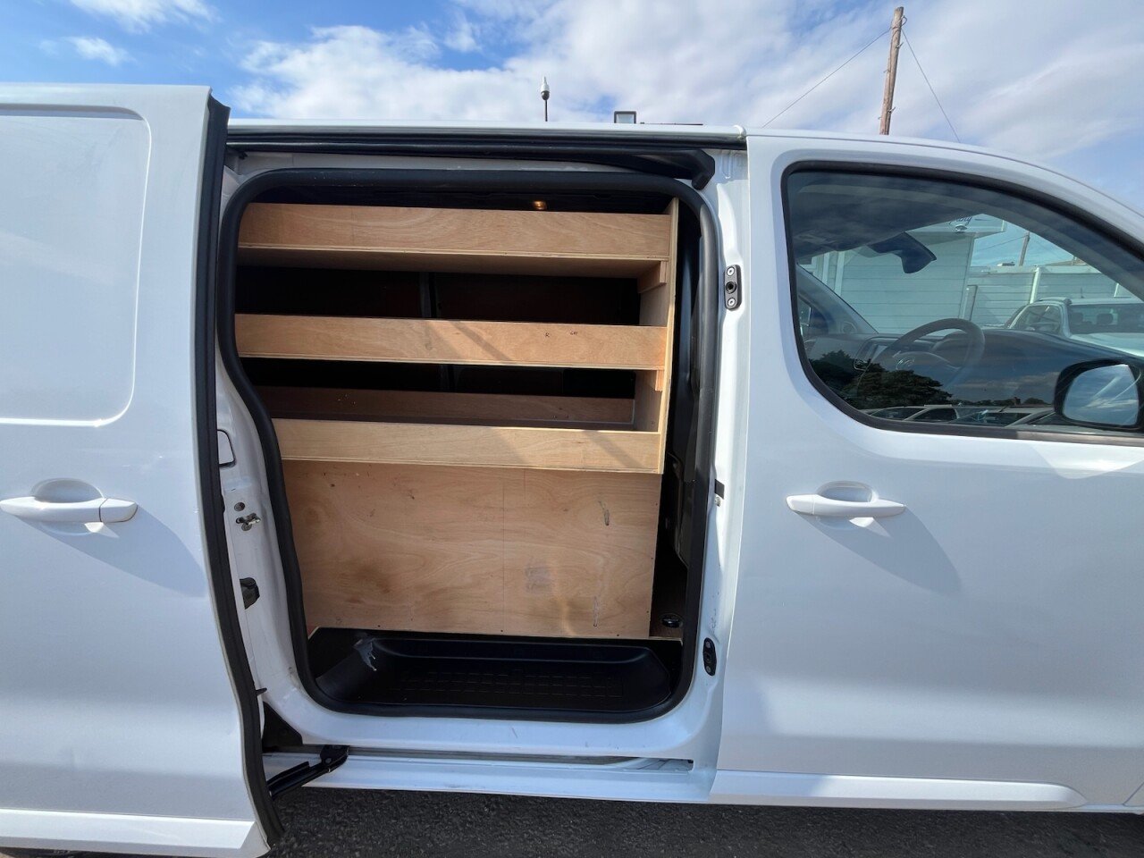 2023 Vauxhall Vivaro Panel Van — photo 2 of 11