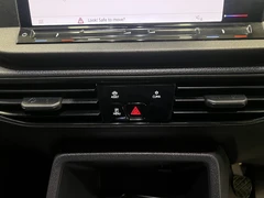2022 Volkswagen Caddy Panel Van — cab interior