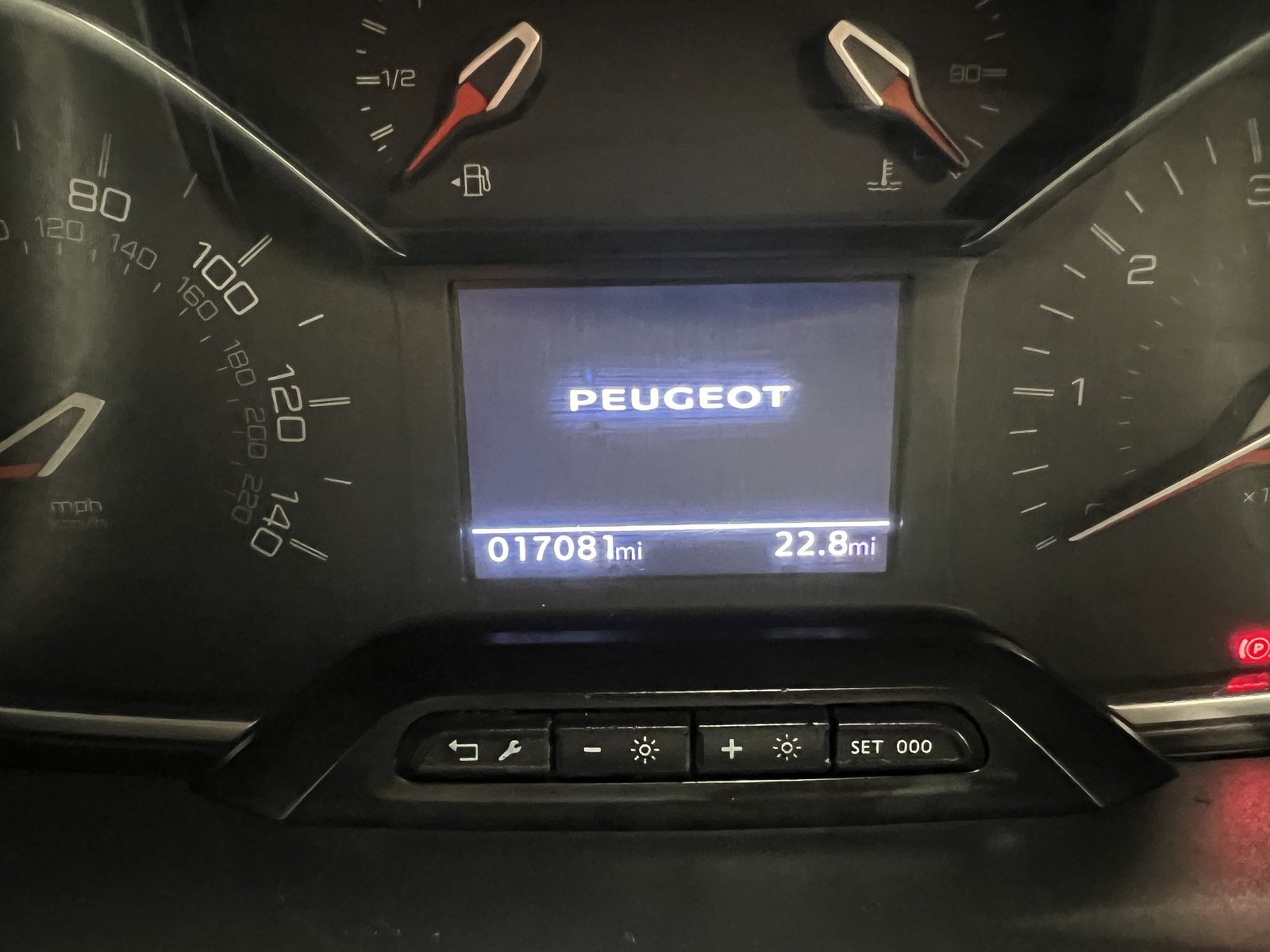 2022 Peugeot Partner Panel Van — photo 1 of 19