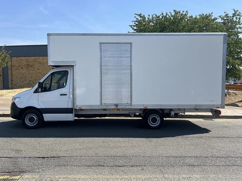 2021 Mercedes-Benz Sprinter Luton Box Van
