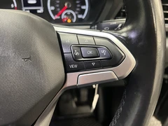 2022 Volkswagen Caddy Panel Van — cab interior