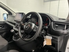 2022 Renault Trafic Luton Low Loader Van — cab interior