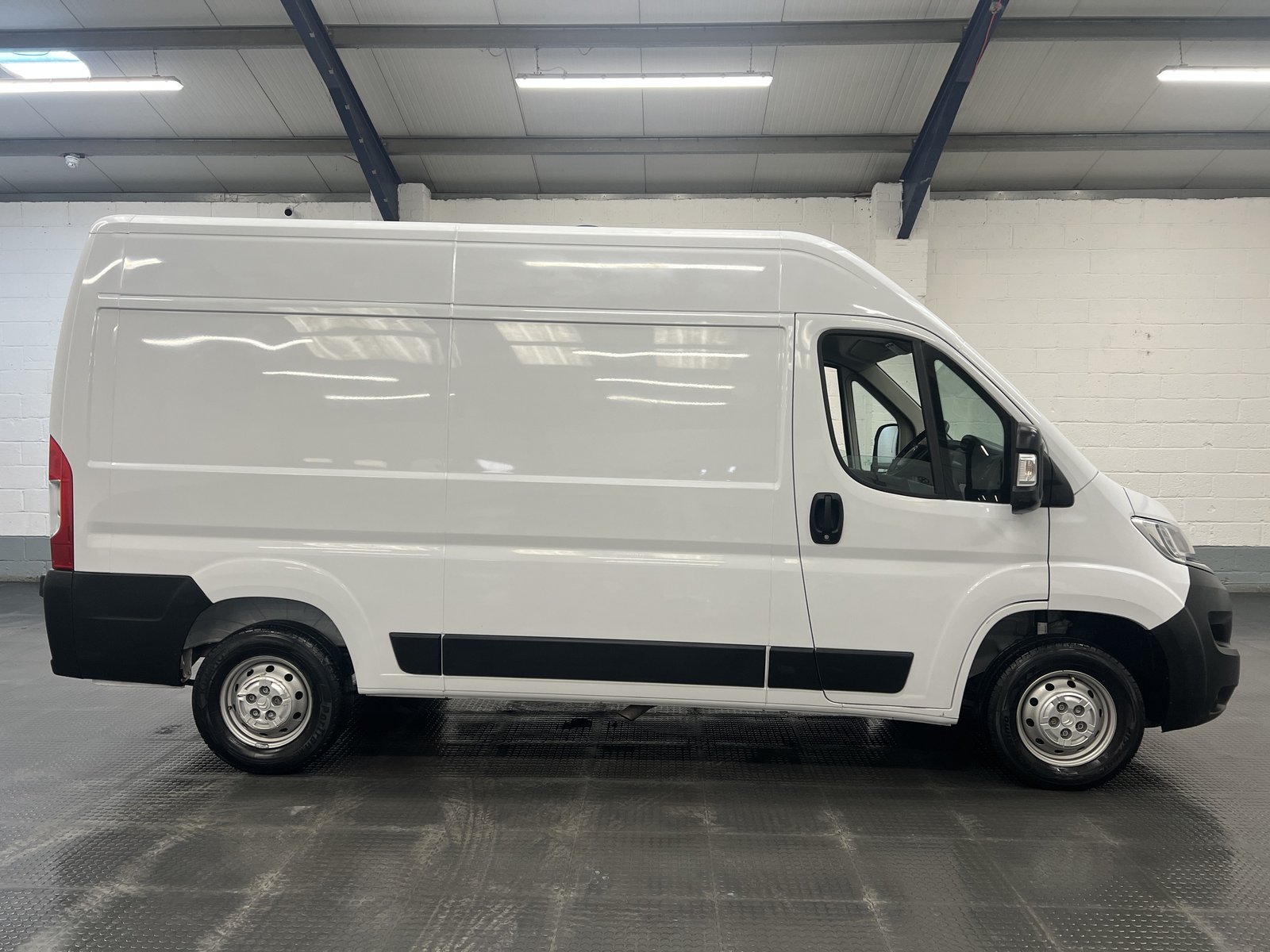 2023 Citroen Relay High Roof Panel Van — photo 1 of 11