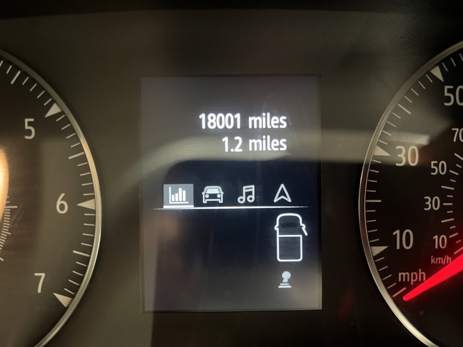 2024 Renault Trafic High Roof Panel Van — photo 1 of 15
