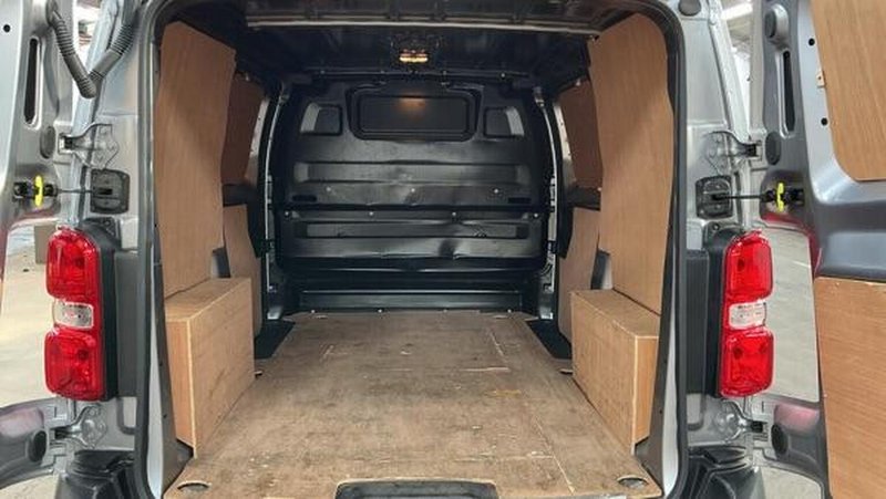 2023 Peugeot Expert Panel Van — cab interior
