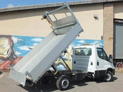 2025 Iveco Daily Tipper Van — rear three-quarter view