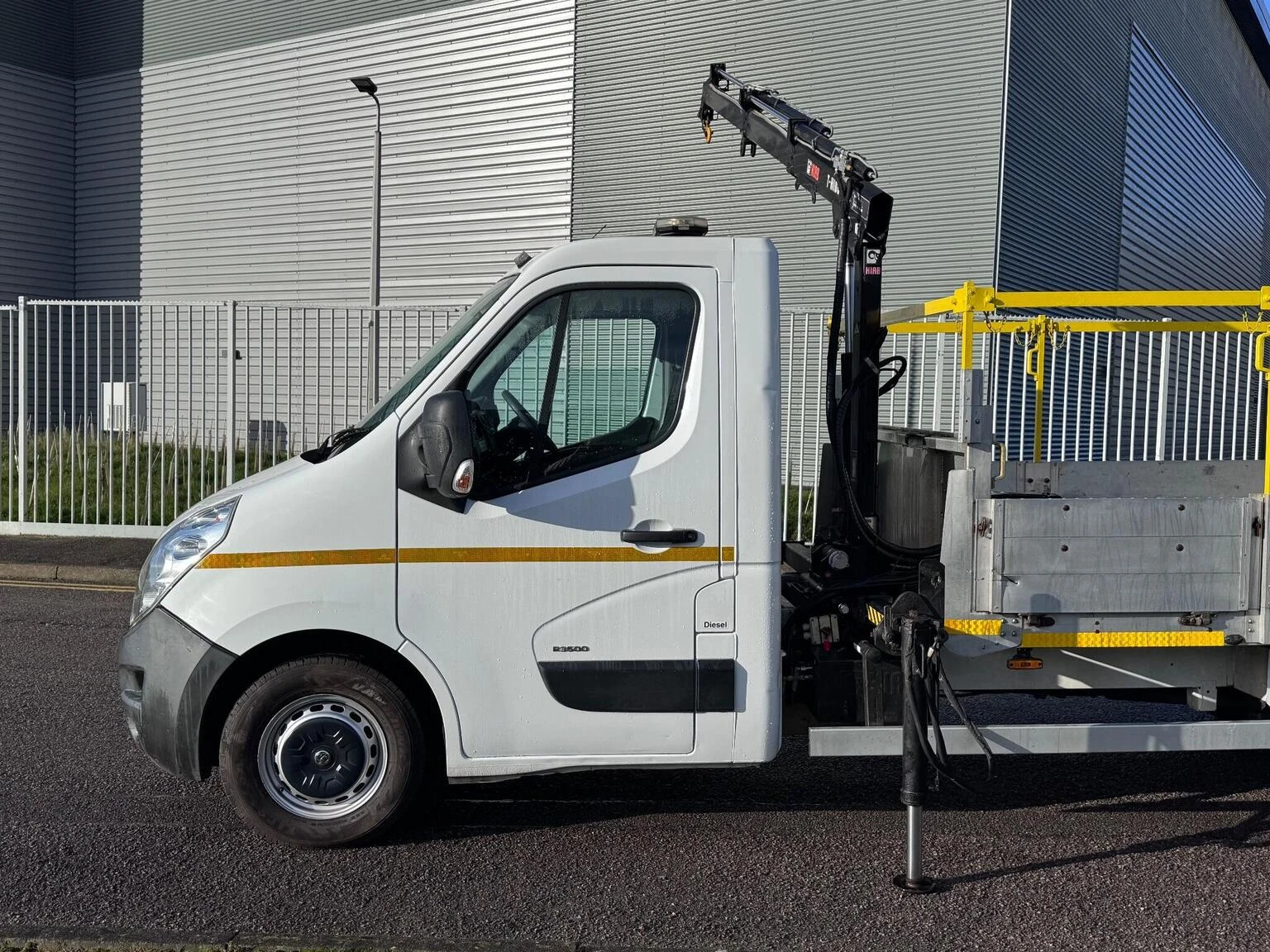 2018 Vauxhall Movano Dropside Van — side view