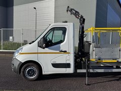 2018 Vauxhall Movano Dropside Van — side view