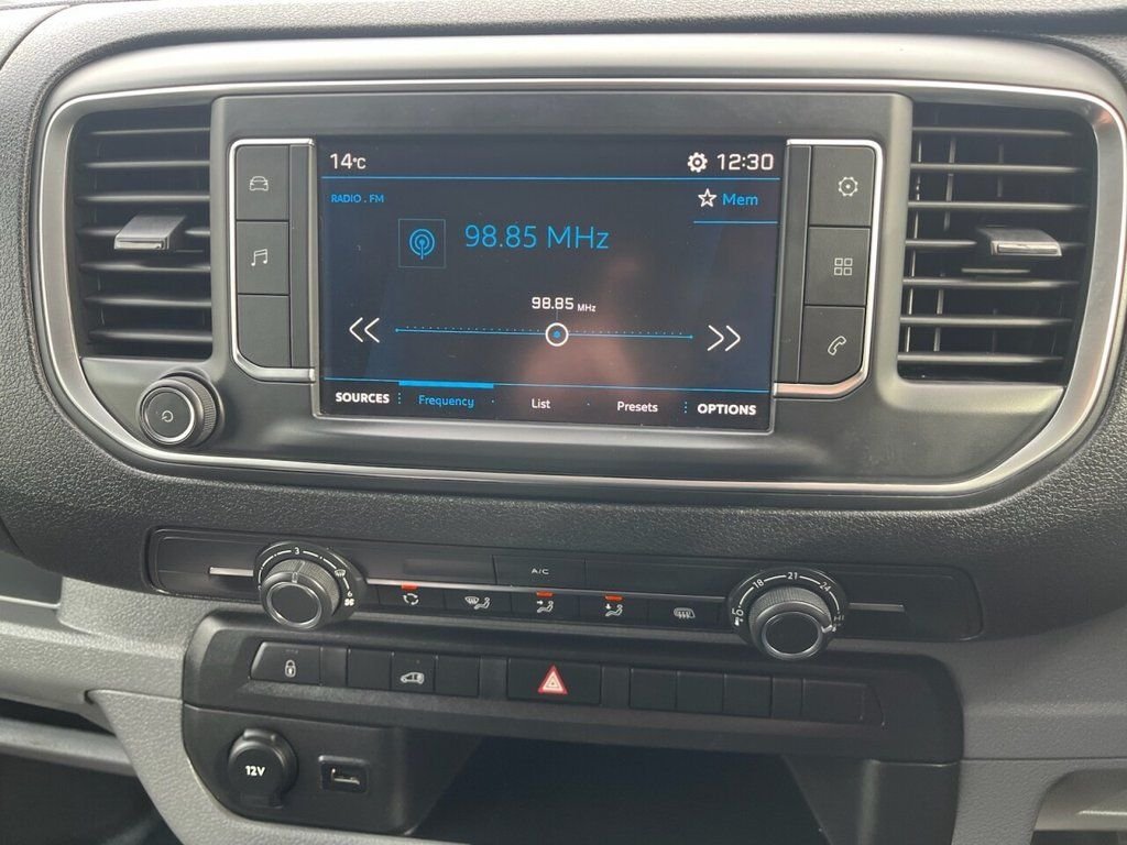 2023 Peugeot Expert Panel Van — photo 14 of 14