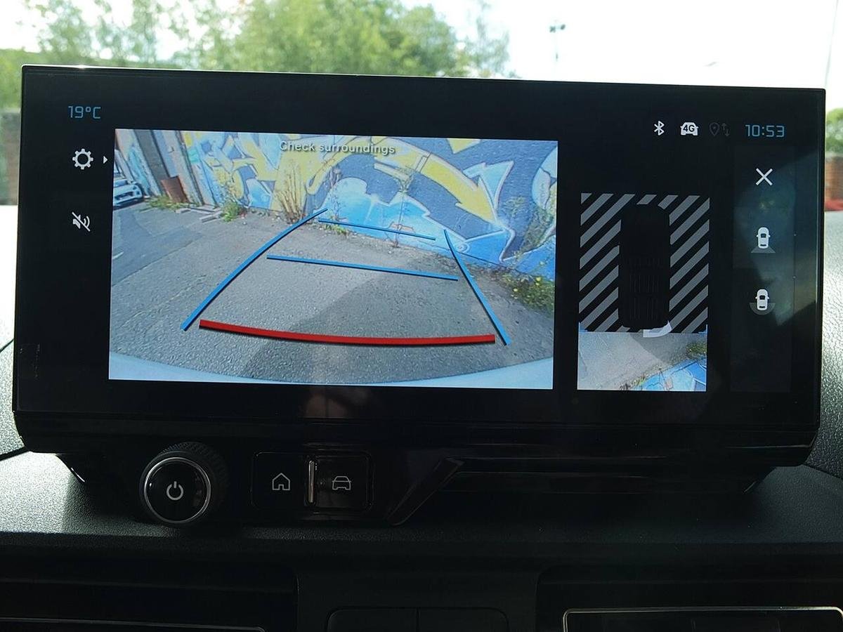 2024 Citroen Berlingo Panel Van — photo 1 of 15