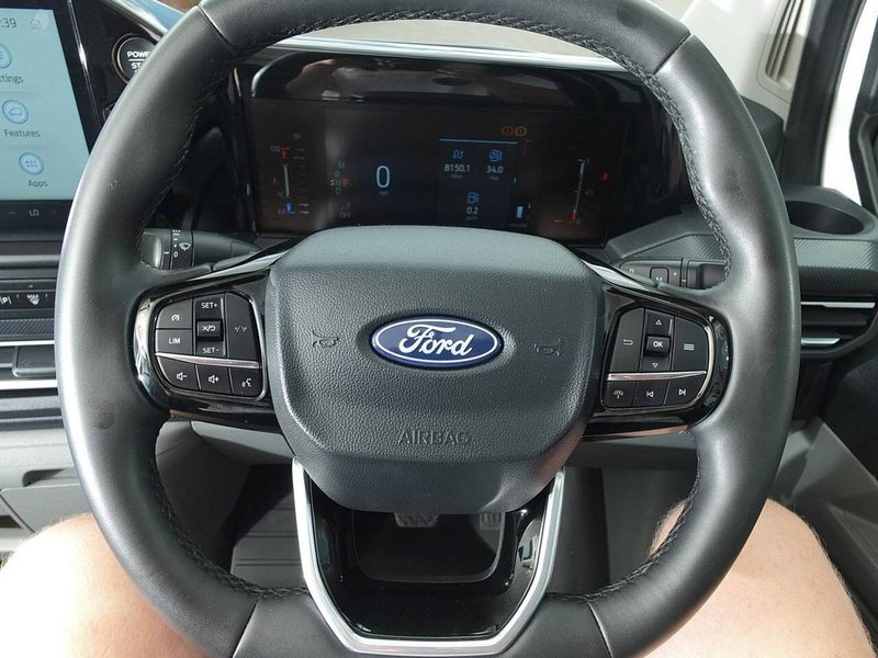 2024 Ford Transit Custom Panel Van — photo 2 of 8