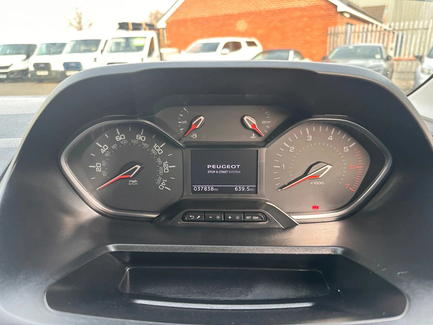 2023 Peugeot Partner Panel Van — photo 3 of 3