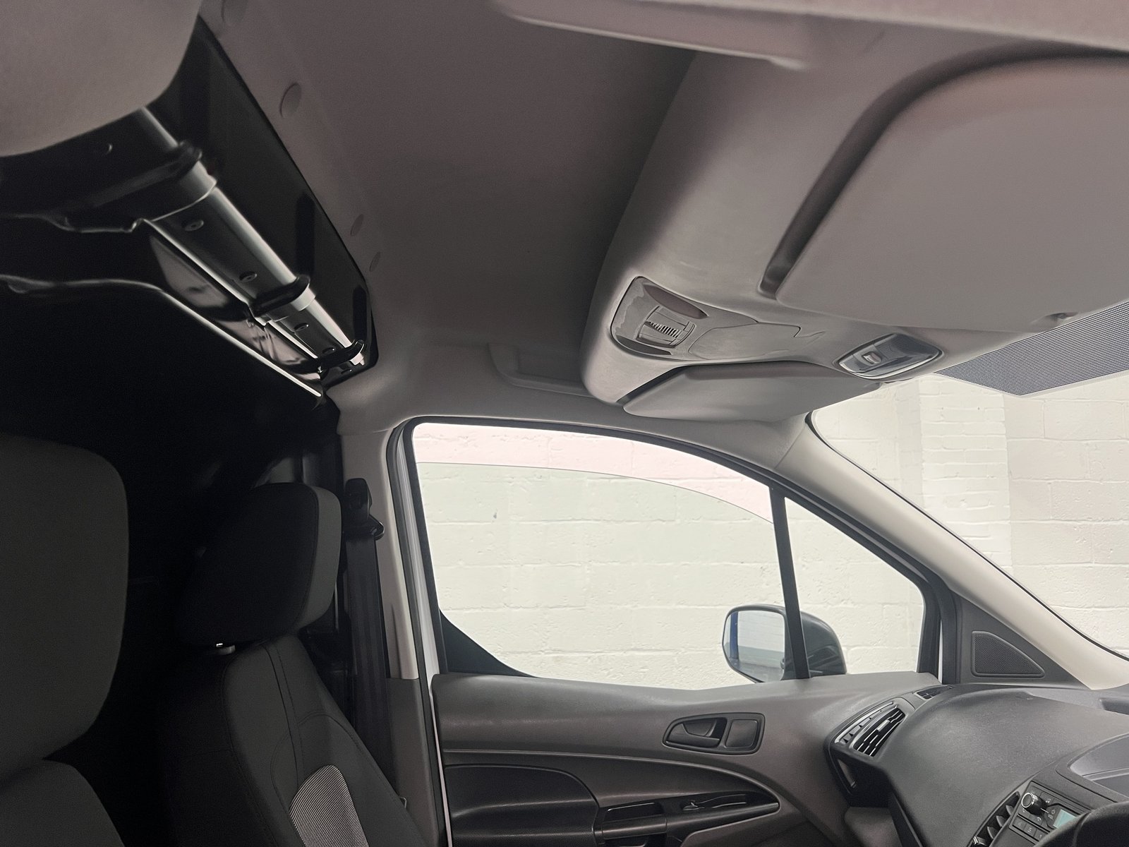 2021 Ford Transit Connect Panel Van — photo 2 of 16