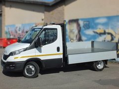2023 Iveco Daily Tipper Van — front three-quarter view