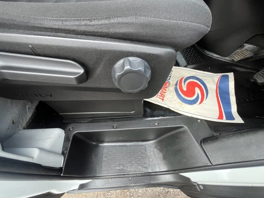 2023 Iveco Daily Dropside Van — cab interior