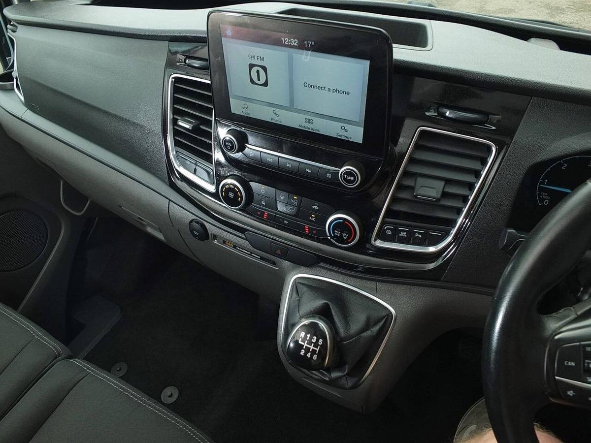 2021 Ford Transit Custom Panel Van — photo 1 of 1