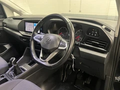 2022 Volkswagen Caddy Panel Van — cab interior