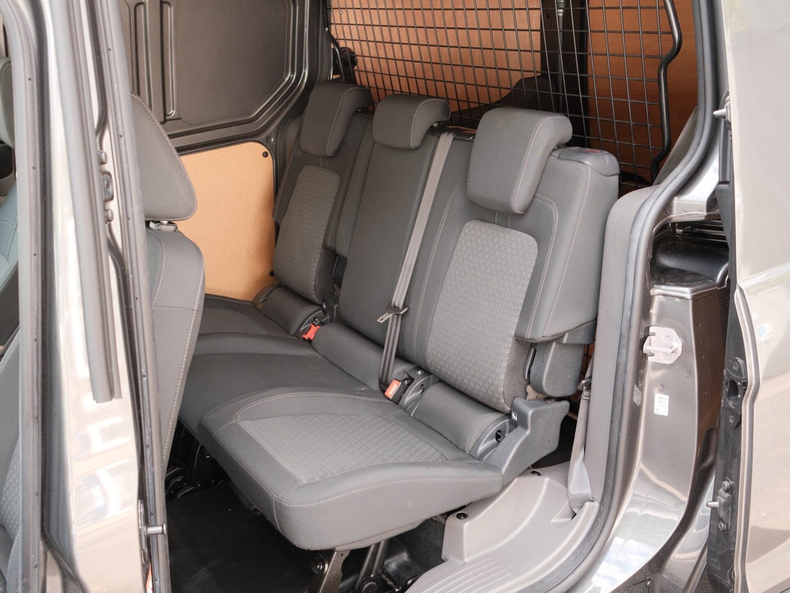 2024 Ford Transit Connect Panel Van — photo 2 of 3