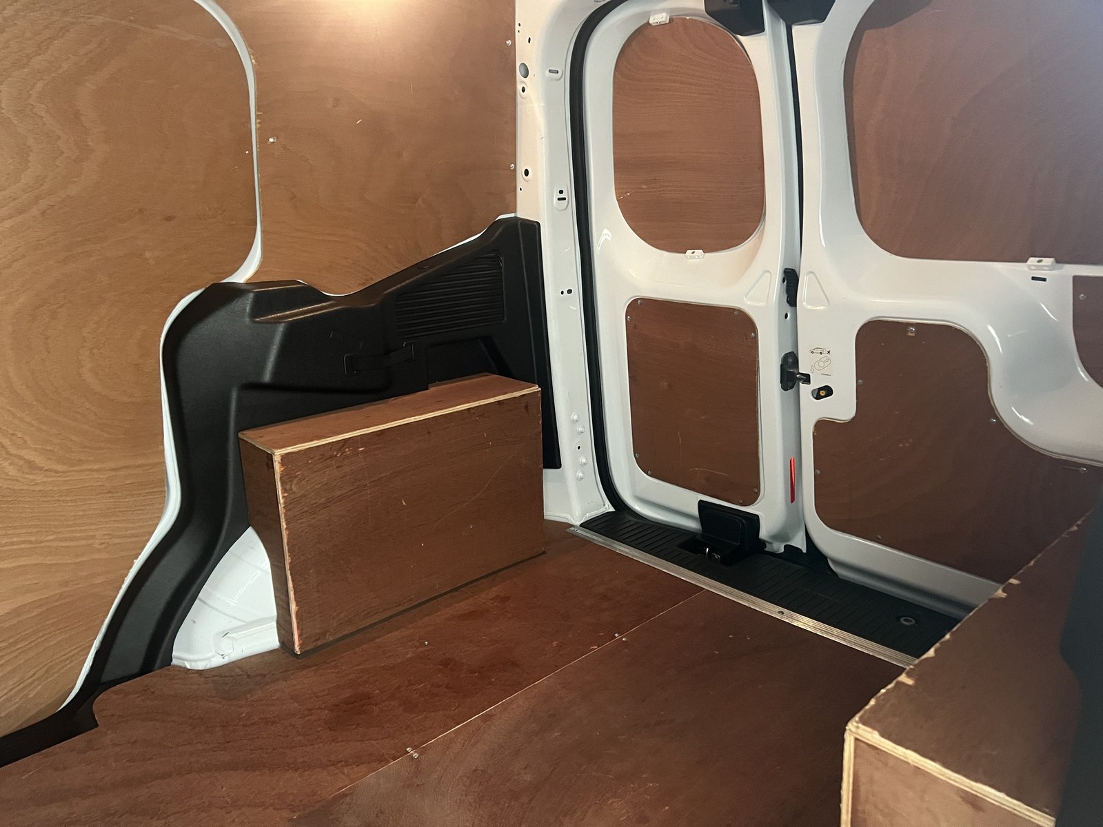 2022 Ford Transit Courier Panel Van — photo 15 of 15