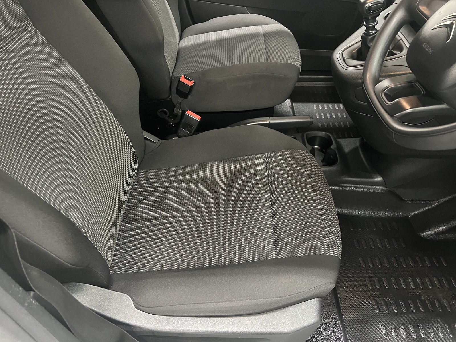 2023 Citroen Berlingo Panel Van — photo 1 of 20