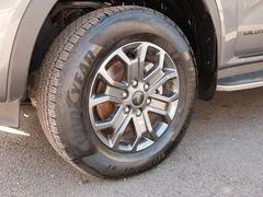 2024 Ford Ranger PickUp Van — detail