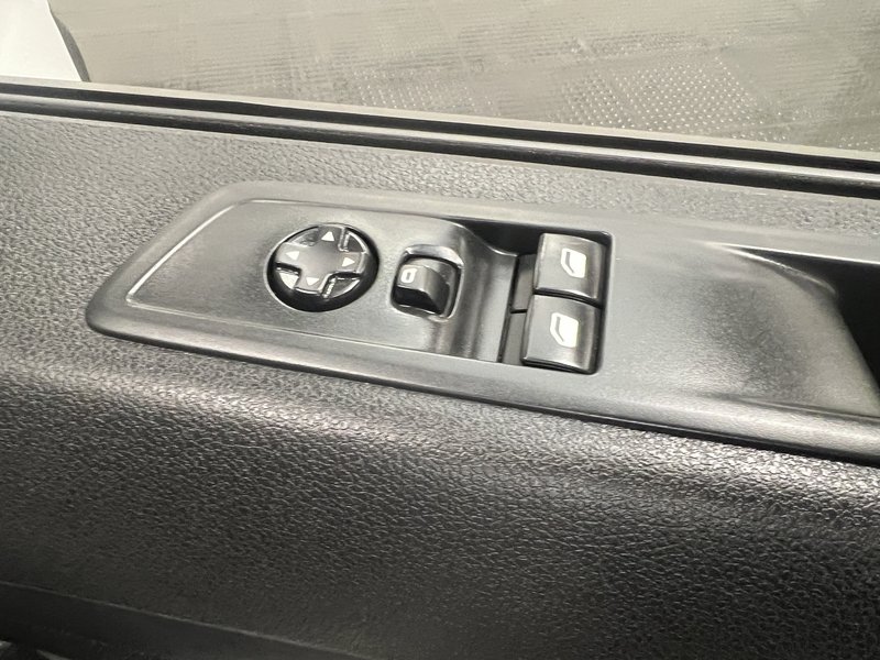 2023 Citroen Dispatch Panel Van — photo 2 of 5