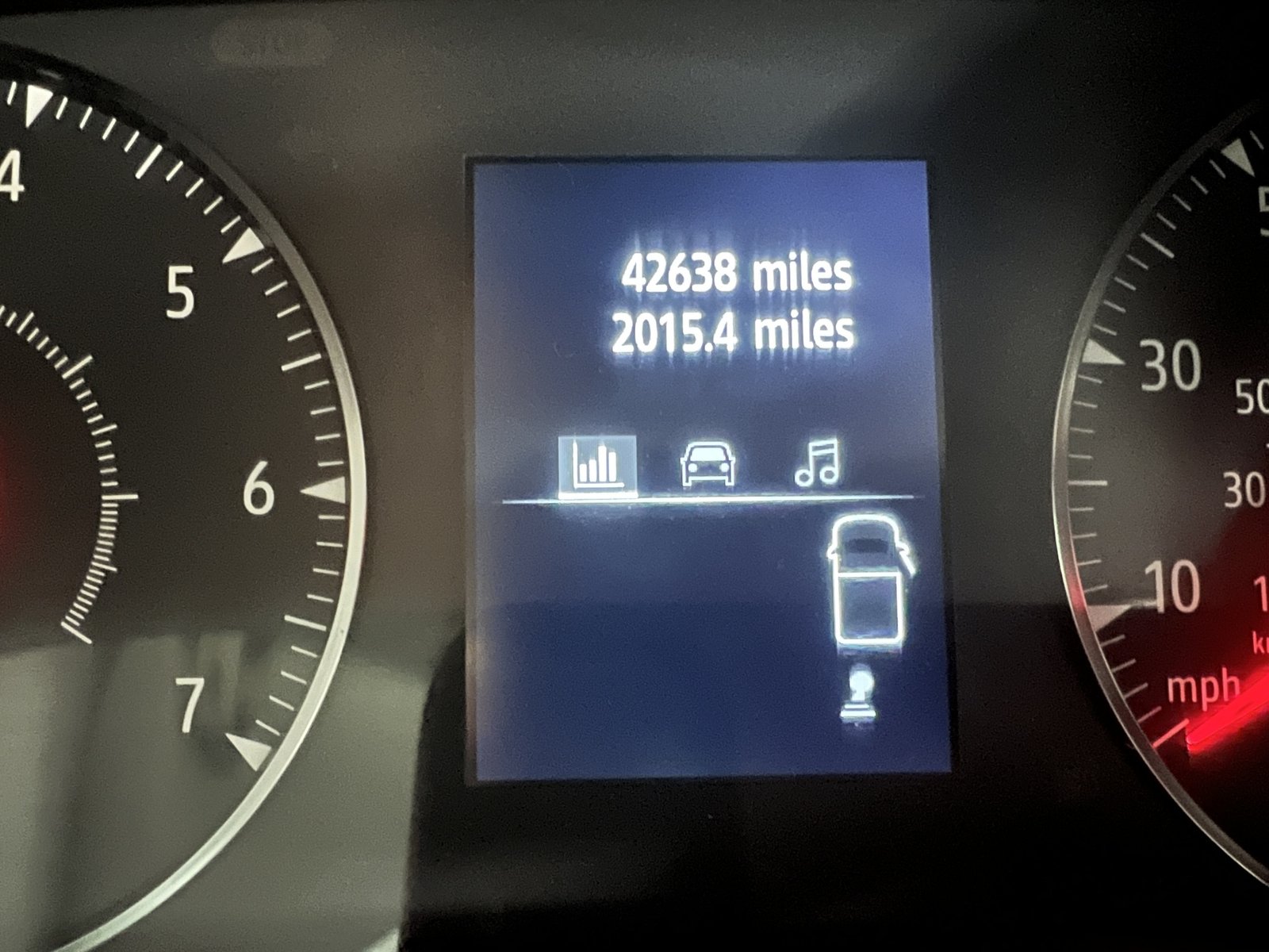 2023 Renault Trafic Panel Van — photo 1 of 16