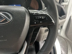 2024 Maxus Deliver 9 Luton Box Van — cab interior