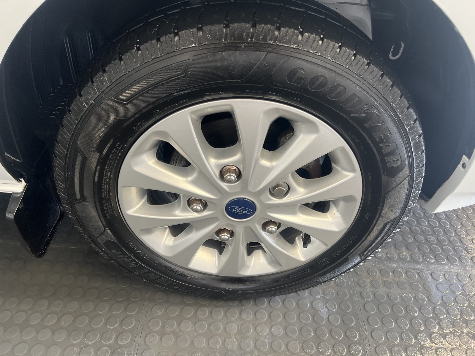 2023 Ford Transit Custom Panel Van — photo 28 of 28