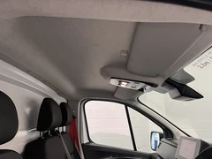 2022 Renault Trafic Luton Low Loader Van — cab interior