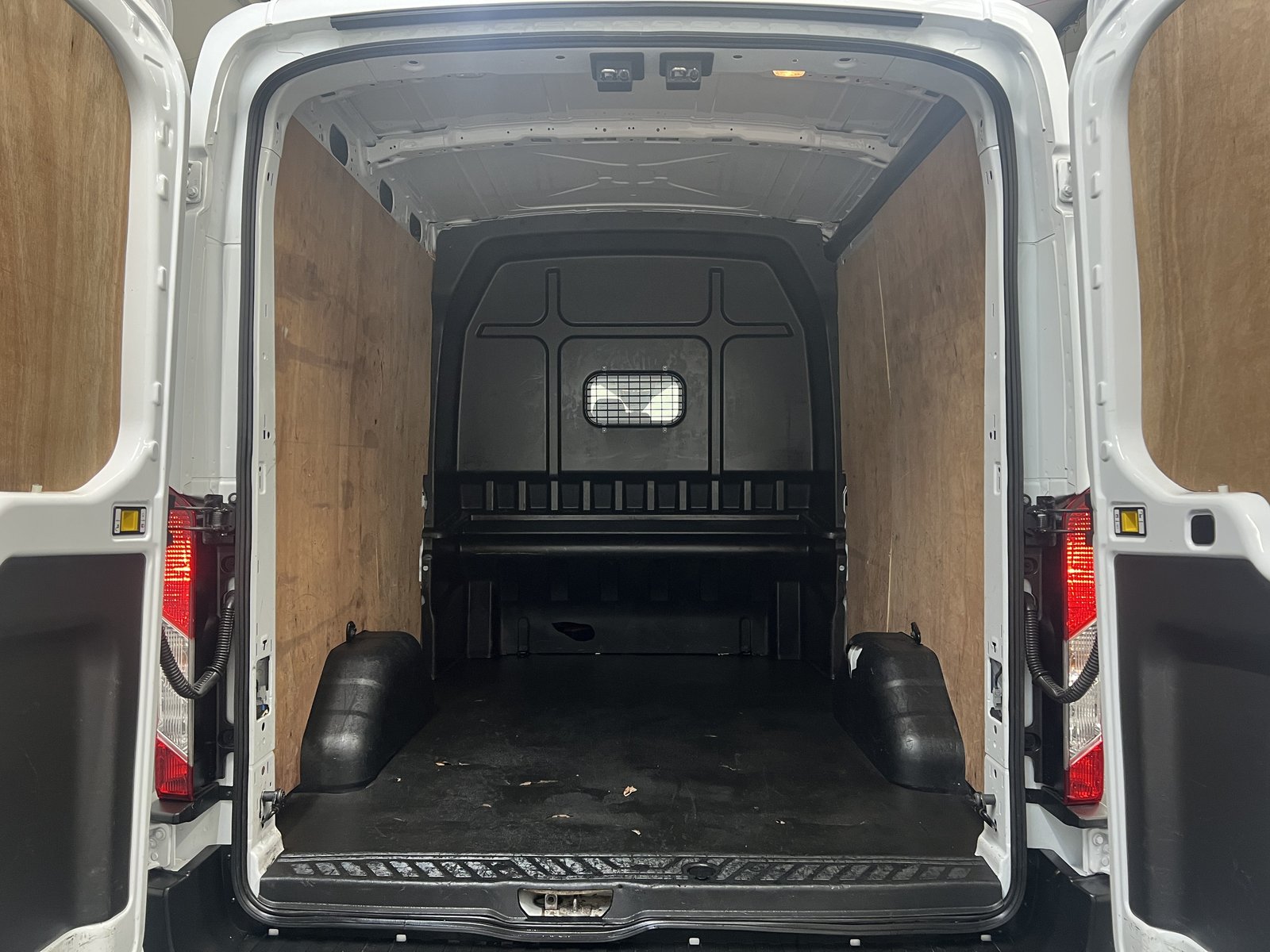 2024 Ford Transit Panel Van — photo 17 of 17